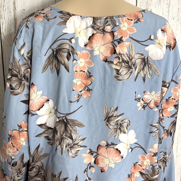 NWT honeyme curvy floral print bell sleeve top XXXL - Picture 4 of 11